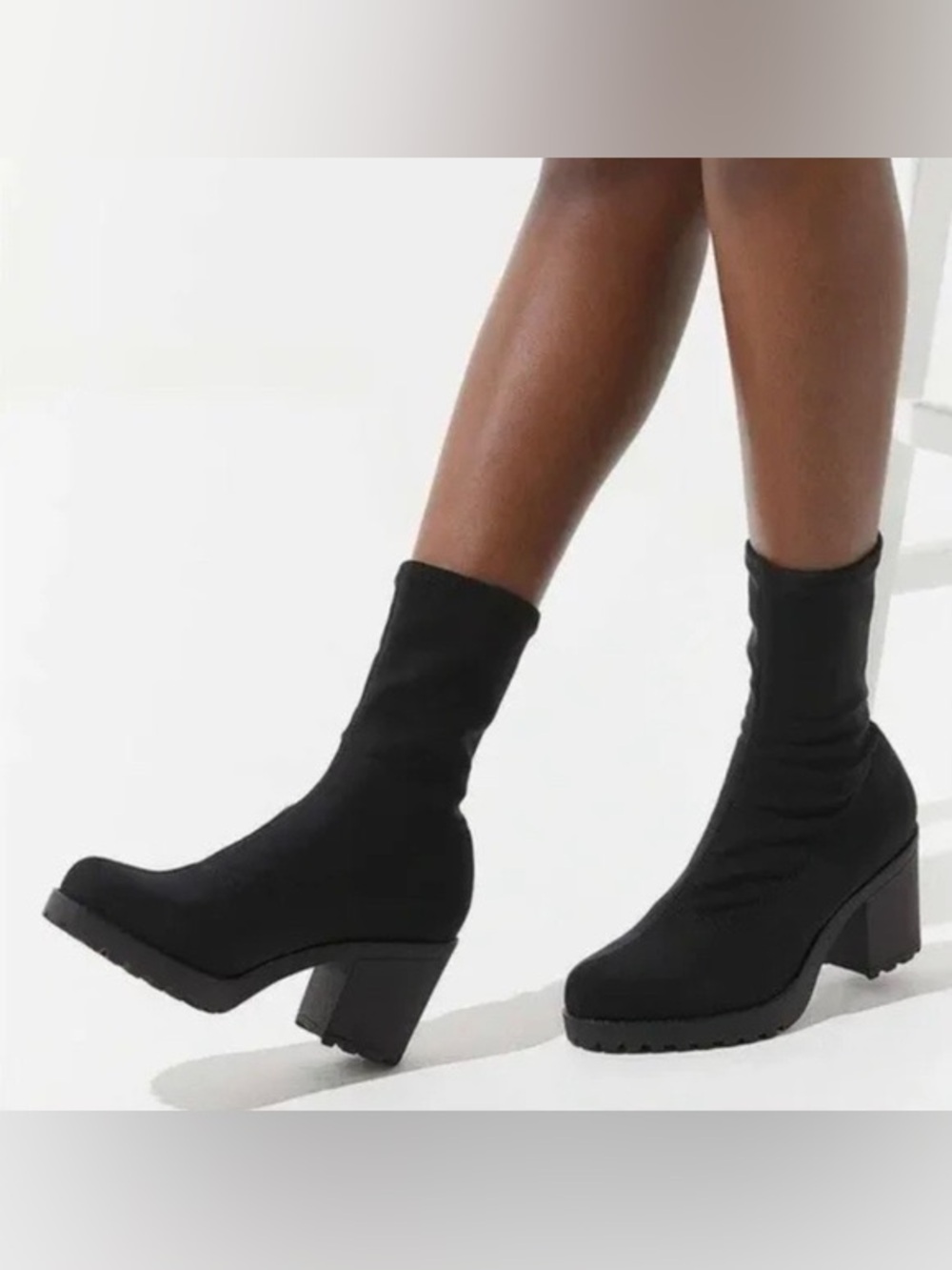 Vagabond Black Mid-Calf Block Heel Boots